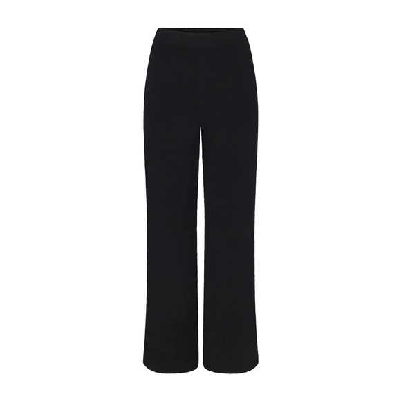 SKIMS 2 Piece Cozy Lounge Set - Picture 3 of 10